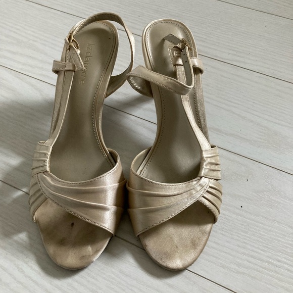 3 pairs women’s dress shoes - Picture 7 of 13